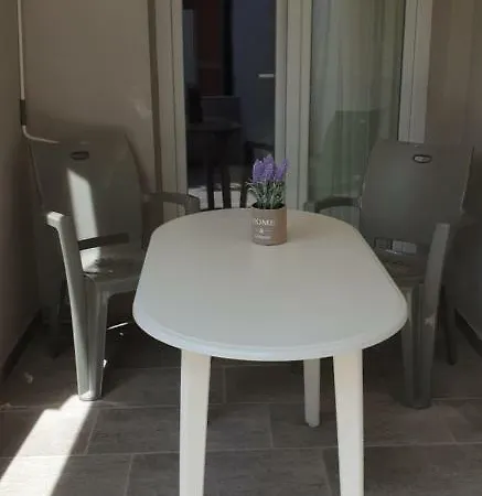 Chriselia 4 Apartament *