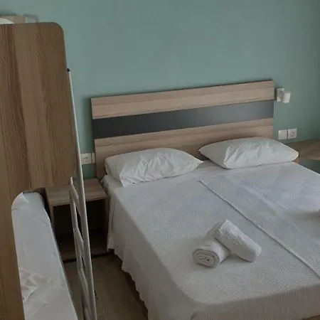 Apartament Chriselia 4 Nea Roda