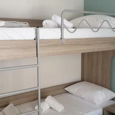 Chriselia 4 Apartament